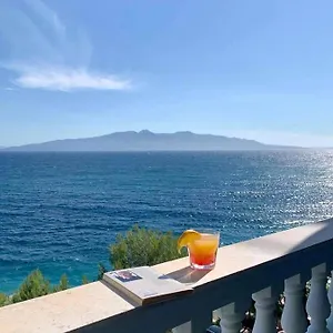 Kalemi's Beachside Hotel Sarandë
